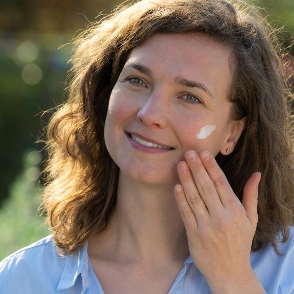 Les bases d’une bonne routine de soin du visage