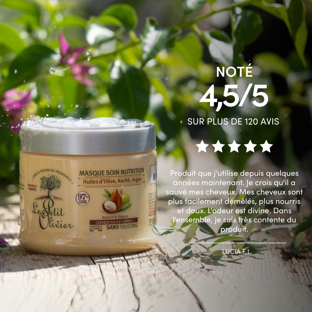 Un pot de « Le Petit Olivier Masque Cheveux Secs et Abîmés » repose sur un support en bois, au milieu de feuilles vertes. Le texte indique une note de 4,5/5, un avis rédigé en français, et met en avant sa formule sans silicone et à base d'ingrédients naturels.