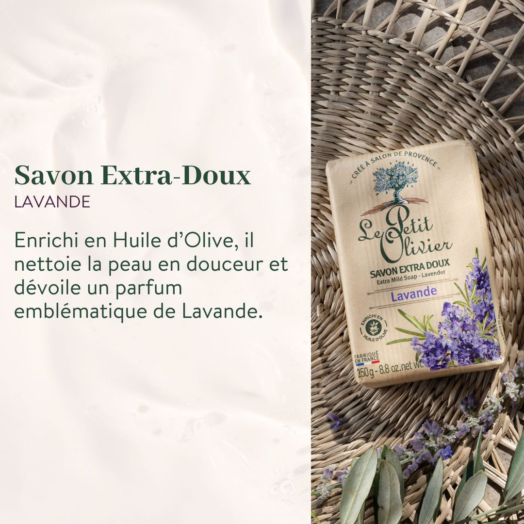 Un coffret « Découverte » des savons « Extra Doux » de Le Petit Olivier repose sur un panier tressé garni de lavande et de feuilles d'olivier, tandis qu'un texte en français, à gauche, met en avant ces savons enrichis en huile d'olive, « délicatement fabriqués en France ».