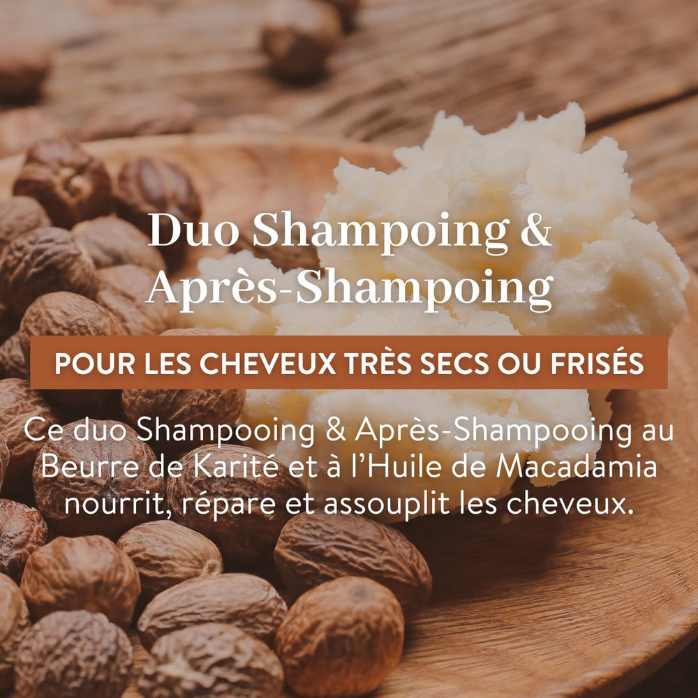 Sur un présentoir en bois sont disposées des noix de karité, du beurre de karité et un texte présentant le « Duo Shampoing et Après-Shampoing » de Le Petit Olivier, destiné aux cheveux très secs ou frisés, enrichi en beurre de karité et en huile de macadamia, sans sulfate, pour nourrir et réparer les cheveux.
